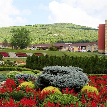 Honors Haven Retreat & Conference Hotel Ellenville Exterior foto