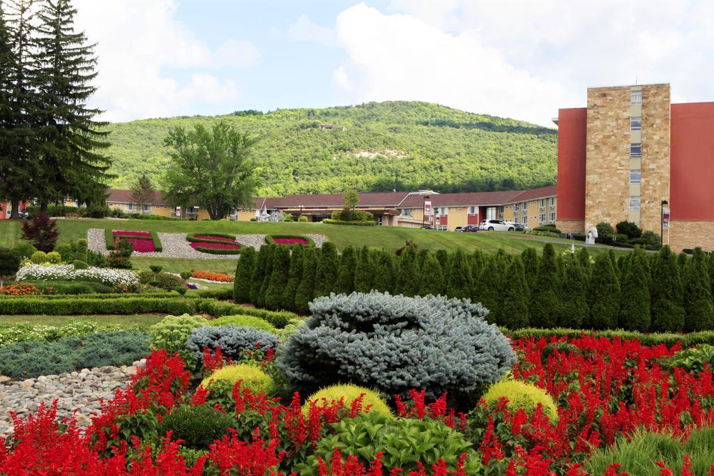 Honors Haven Retreat & Conference Hotel Ellenville Exterior foto
