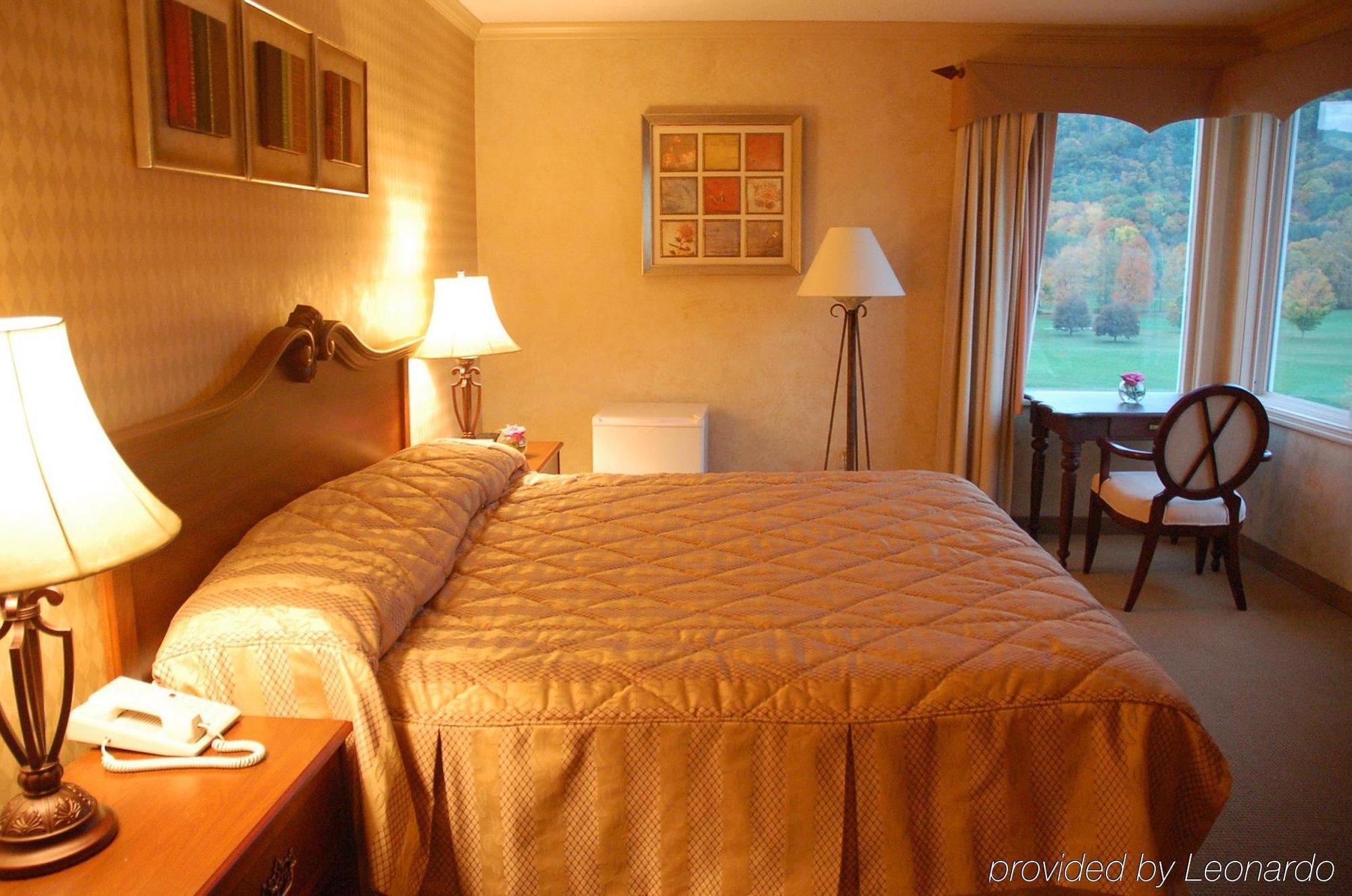 Honors Haven Retreat & Conference Hotel Ellenville Quarto foto